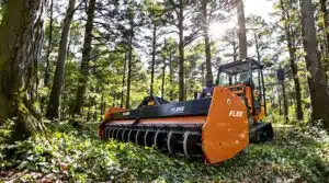 Waldrasenpflege Rasenmäher