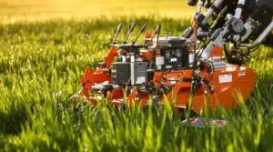 ferngesteuerte Mähtechnologie